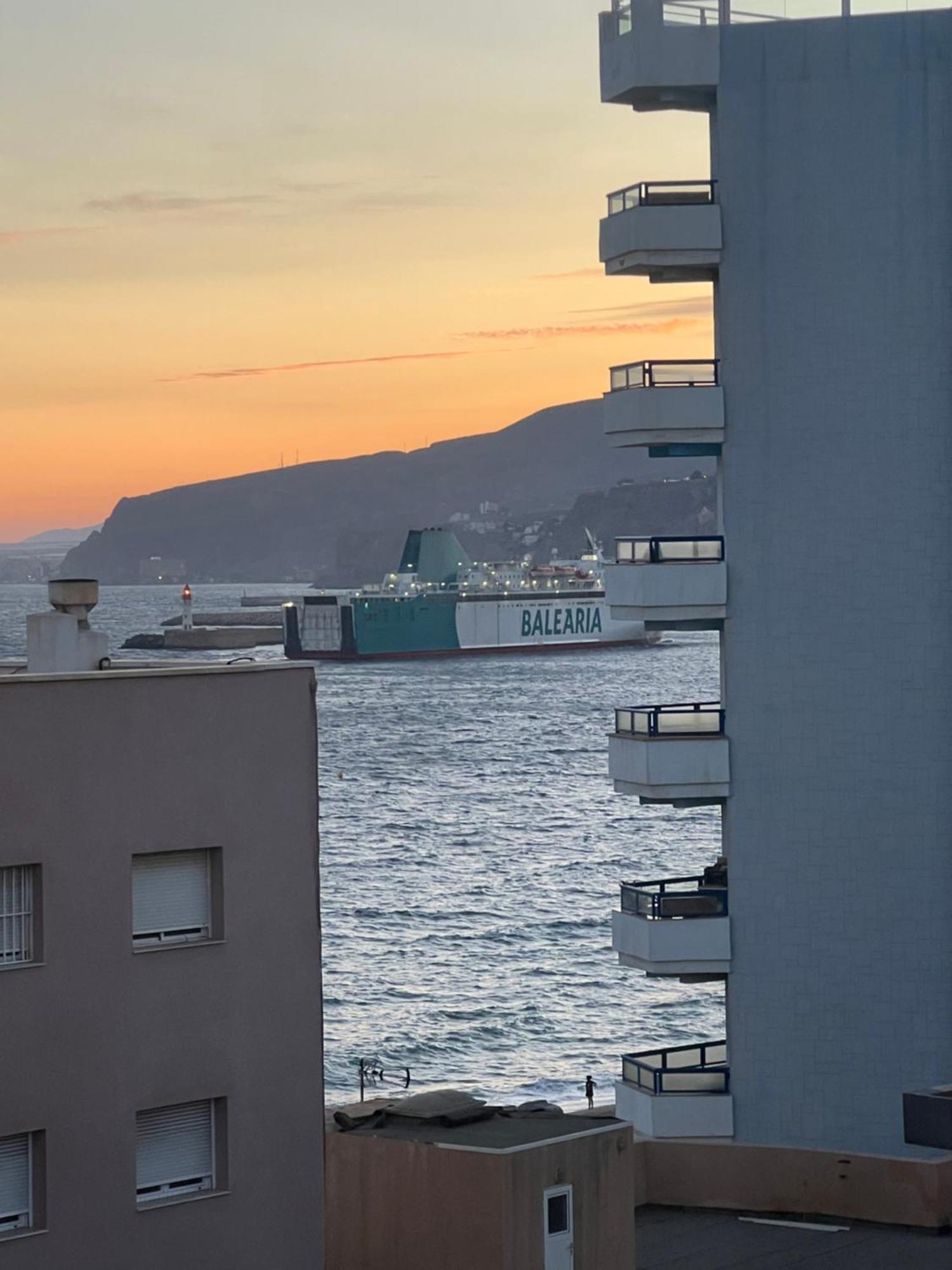 Paseo Maritimo Almeria Zapillo Daniel Eksteriør bilde